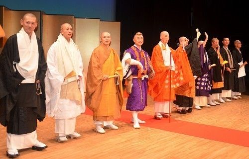 日本奈良举行最美僧侣时装秀(组图)[1]
