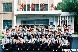 中国第八批女飞行学员鲜为人知的故事