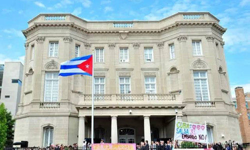时隔54年后，古巴国旗再次飘扬在华盛顿上空
