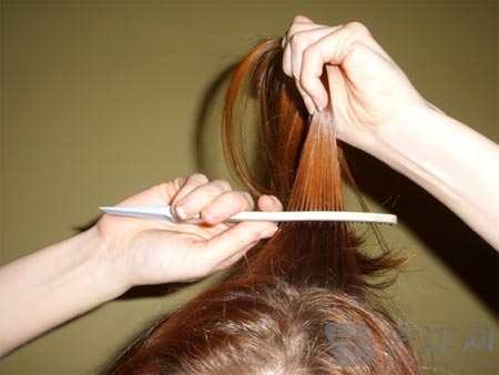 怎么让自己的头发顺一点 2009522155244.jpg