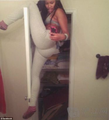 A leg up: Teens try to out do each other one selfie at a time. һȳ죺ͼÿһգͳԽһΡ