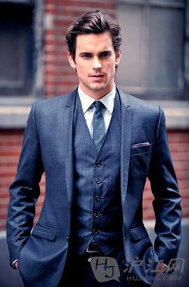 9. If youre going for more formal business attire, opt for a double-button, notched lapel jacket. 9. Ҫʽְҵװѡ˫Vηġ