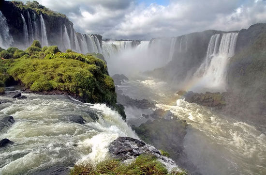 մٲ(IGUACU FALLS)