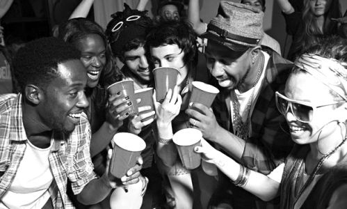 伦敦政治经济学院被评最佳夜生活大学(图)