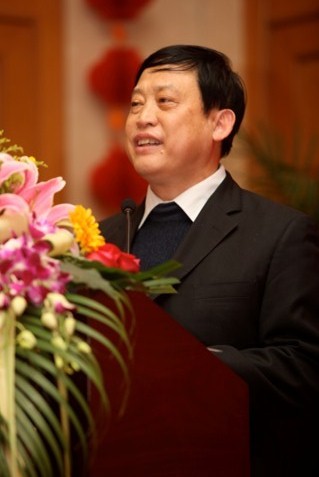 考生认真聆听考场须知 考生认真聆听考场须知