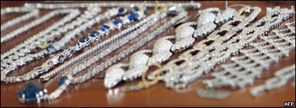 Jewels recovered from the swoop in Paris