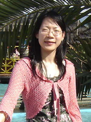 2008年新东方全国高考巡讲名师:周芳(图)