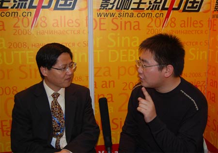 图文:香港城市大学朱国斌博士接受新浪专访