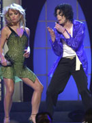 �ܿ�ѷ�����ݱ���߳�