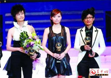 2005年超女三强同台飙歌 8月29日合唱红色经典