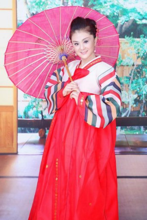 四国混血崔笠笠与刘德华不可不说的“缘份”