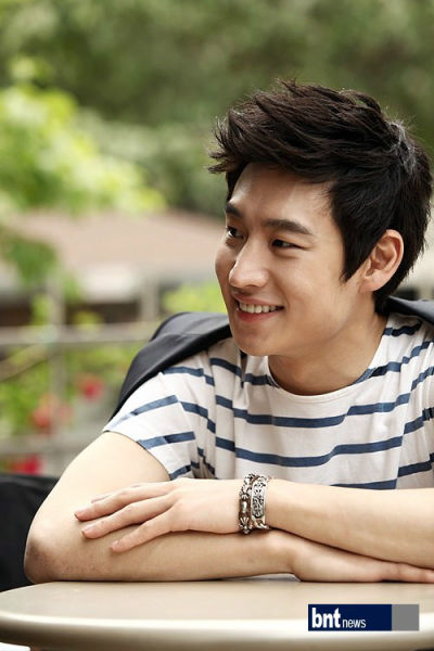 对话李济勋:搭档秀智荣幸暂无服役计划_影音娱乐_新浪网