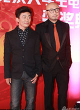 王宝强(左)徐峥