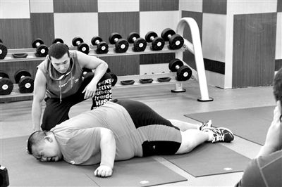 《<em>超级减肥王</em>》刘畊宏变身魔鬼<em>教练</em>|<em>超级减肥</em>