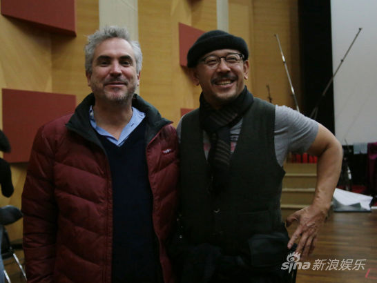 阿方索探班姜文《一步之遥》互相邀约