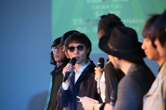 逃跑计划主唱毛川