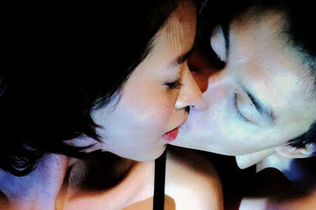 《蓝色骨头》曝剧照 崔健导演跨界畸恋