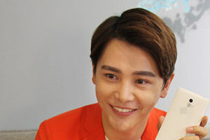 孙坚回老家西安捞金 借工作机会放假