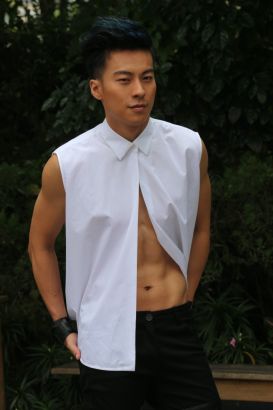 鹤天赐赴台出专辑 受老板娘徐若瑄鼓励