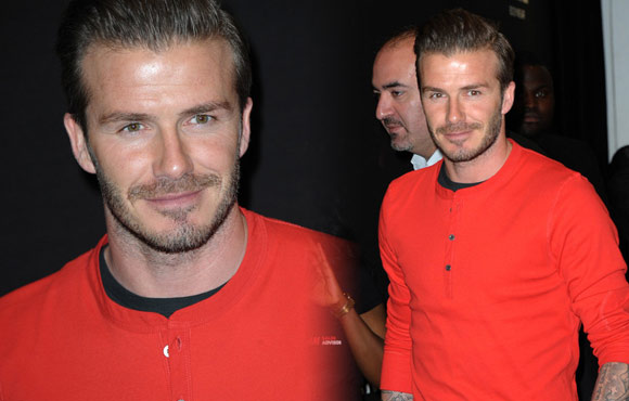 ����ͼ��С��ΪƷ��վ̨ �ٺ�ɫT������