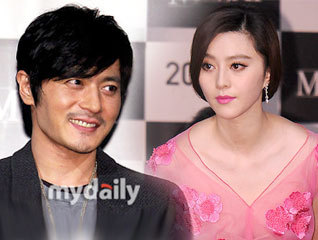 ����½֮�ա���ӳ��#2012���½�ڵ���Ļ