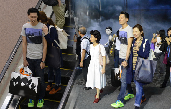 Ella���Ϲ���˹���������ͭ���壬���������������޼䣬��ֹ����������