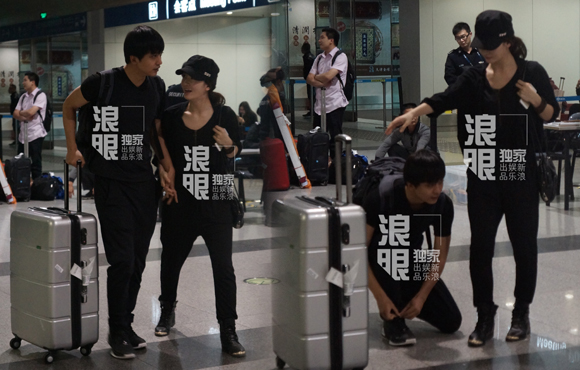 С���Ӱ��϶�����������Ѻ�����ǣ�������ع�