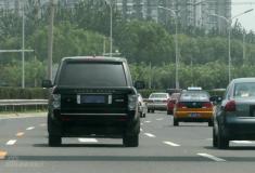 陈宝国出手阔绰一小时购定百万跑车(组图)