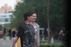陈小春应采儿秘密游京城提前度“蜜月”(组图)