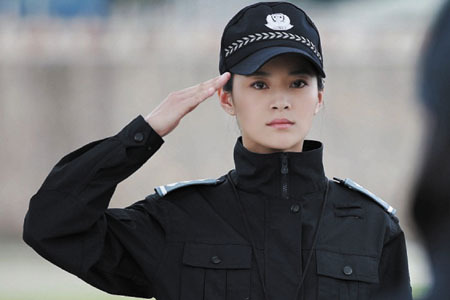 《预备警官》杀青王媛可难舍“军中情”(图)