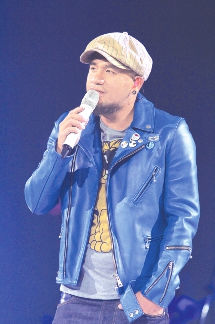 滚石30成都演唱会将爱进行到底