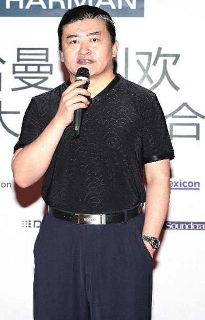 刘欢因身体吃不消不再担任好声音评委