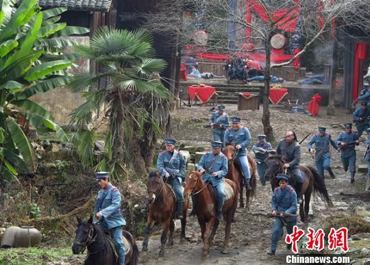 《血誓》在湖北恩施州热拍 由路奇执导