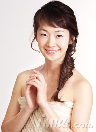 资料图片：韩国温婉气质女星明世彬精彩写真(8)