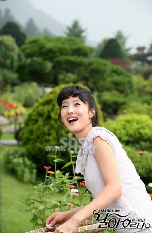 资料图片：韩国气质女星王光娜写真(11)