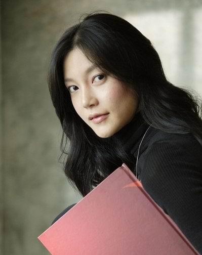 资料图片：《毒爱》女二号车艺莲精美写真(10)