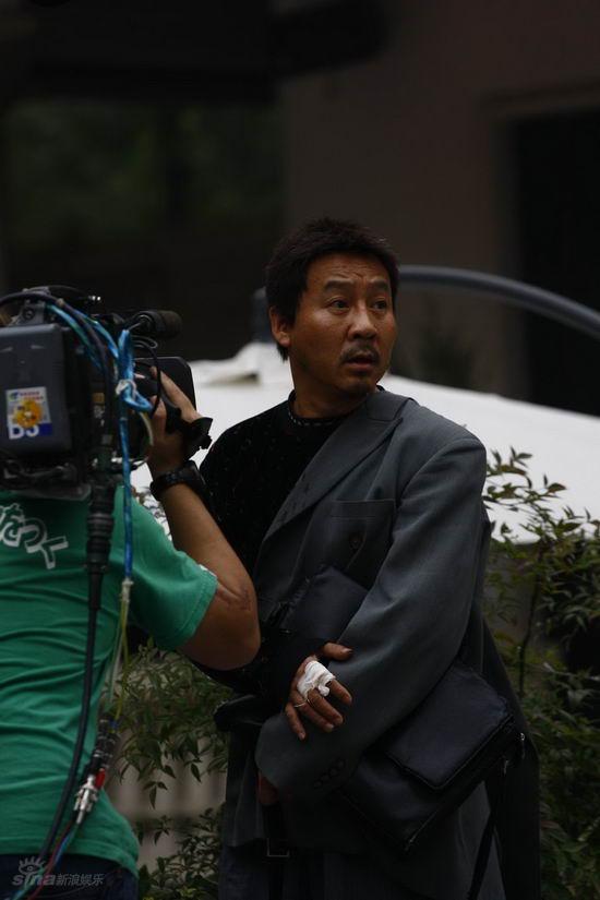 资料图片:电视剧《外乡人》精彩剧照(24)