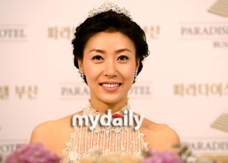 韩国女演员成贤雅离婚 三年婚姻无奈告终