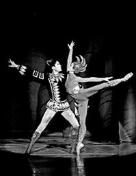 美国芭蕾舞剧《火鸟》登陆保利中国演员扮王子