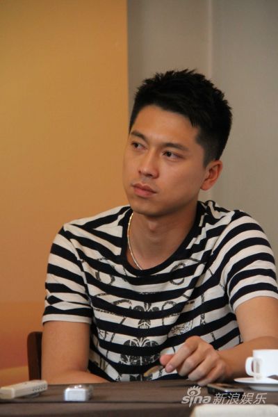 王雷