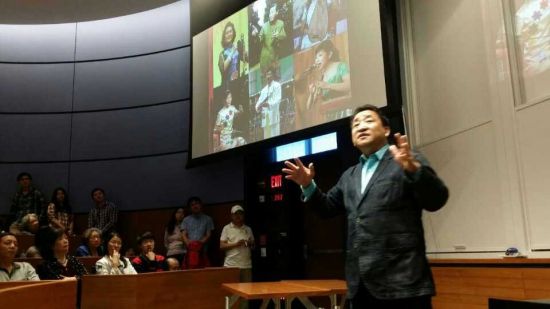 姜昆在耶鲁演讲