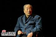 用奉献见证百年历史用生命铸造“话剧魂”(图)