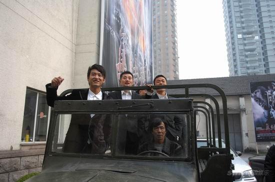 《集结号》上海首映 冯小刚希望创两亿票房【图】