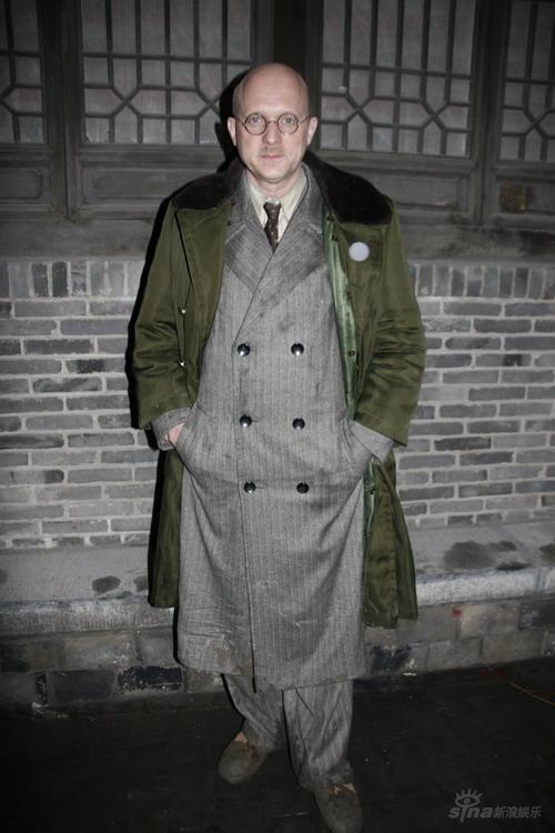 独家探班《约翰-拉贝》剧组 张静初冒雪拍夜戏