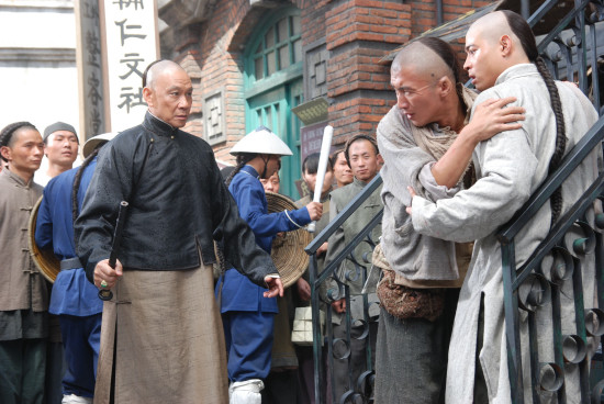 王学圻揭《十月围城》:胡军最能喷梁家辉贴心