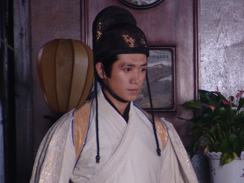郑晓东《财神客栈》险破相带伤上阵感动王晶