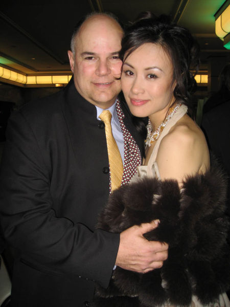 邬君梅与老公奥斯卡结婚14年
