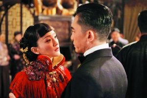 和梁朝伟演对手戏，也是周迅演《大魔术师》的原因之一。