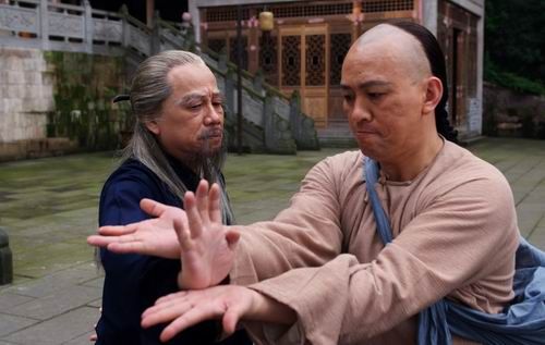 梁小龙欧力豪双强对决