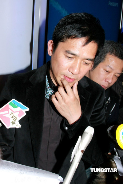 《蓝莓之夜》香港首映 众星捧场王家卫【图】